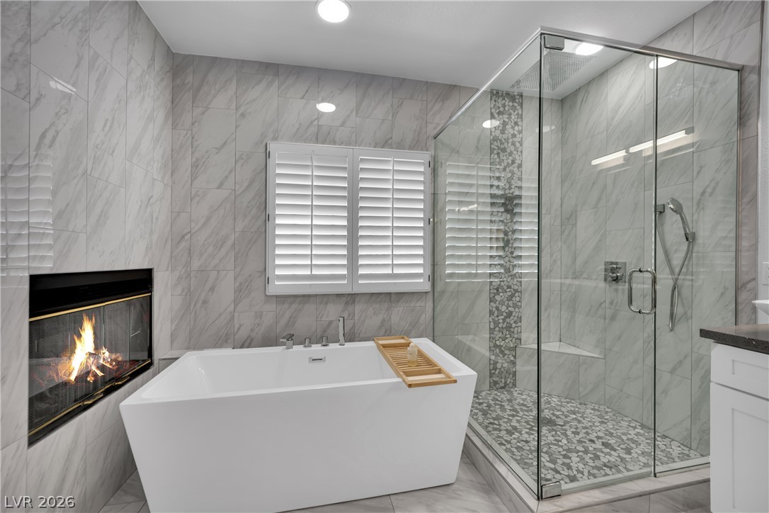 8121 Sunset Cove Drive Property Photo 30