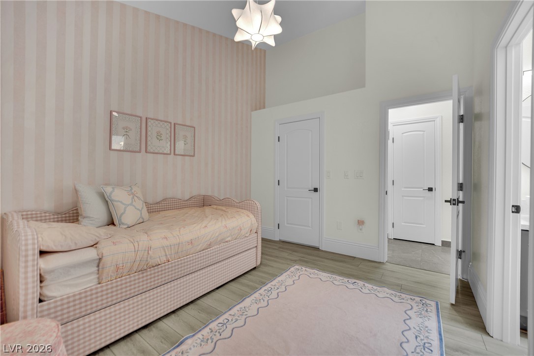 8121 Sunset Cove Drive Property Photo 33