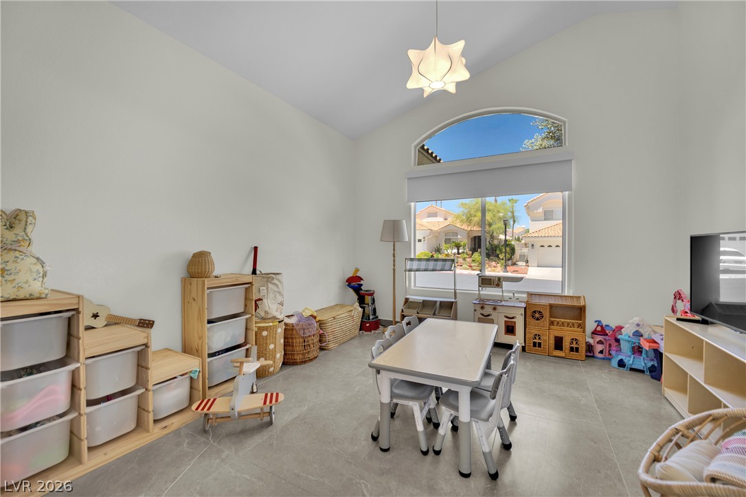 8121 Sunset Cove Drive Property Photo 38