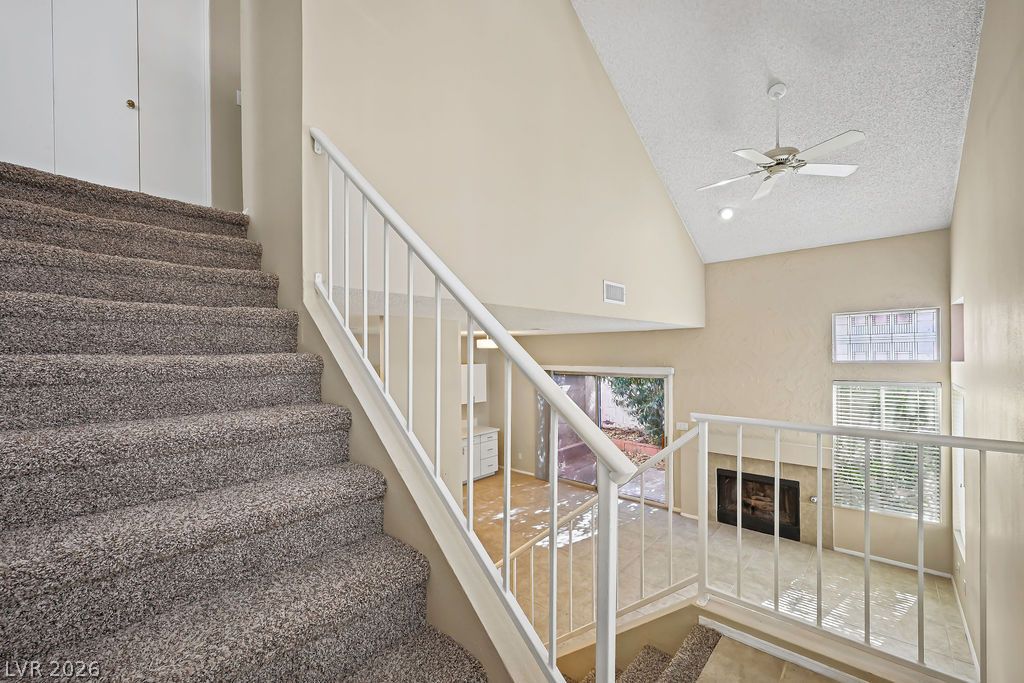 1716 Comstock Drive Property Photo 4