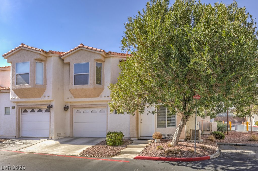 4029 Castle Cove Drive Property Photo 1