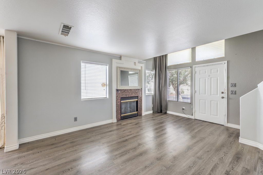 4029 Castle Cove Drive Property Photo 5