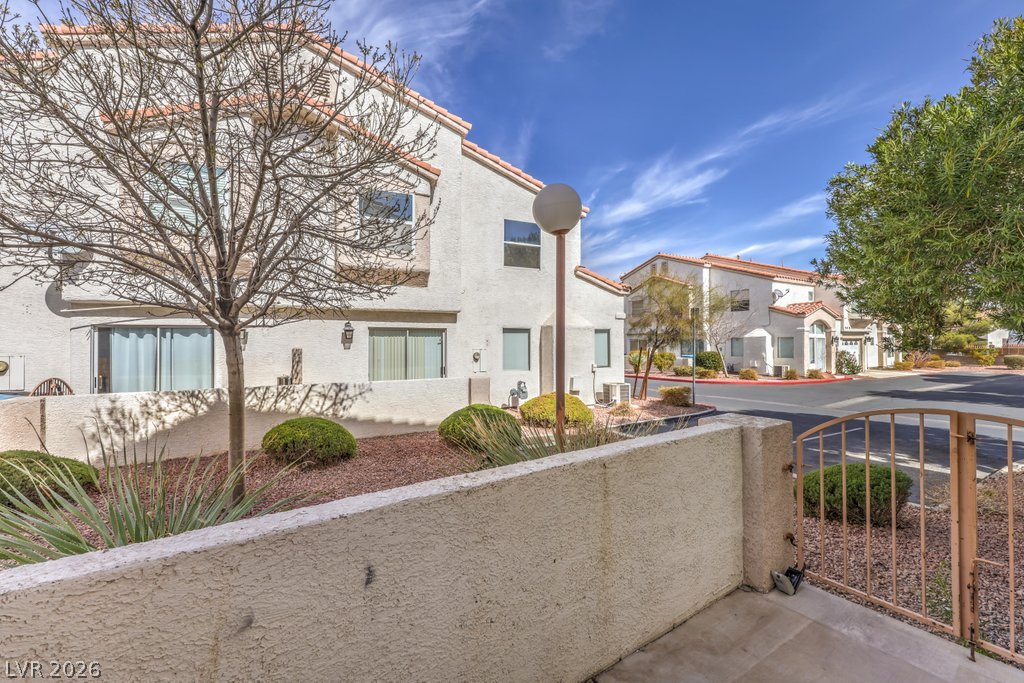4029 Castle Cove Drive Property Photo 43