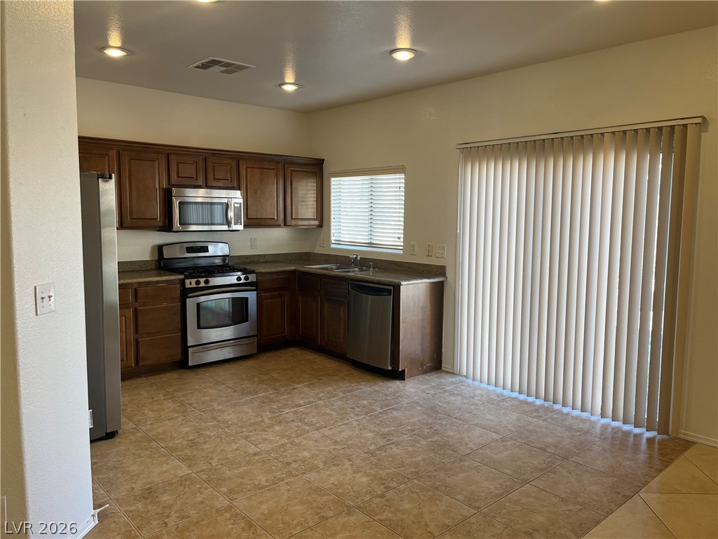 10600 Cold Mountain Avenue Property Photo 10