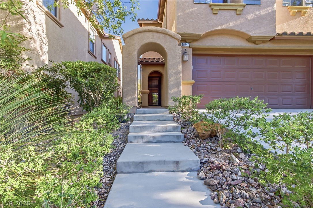 10847 Iona Island Avenue Property Photo 3