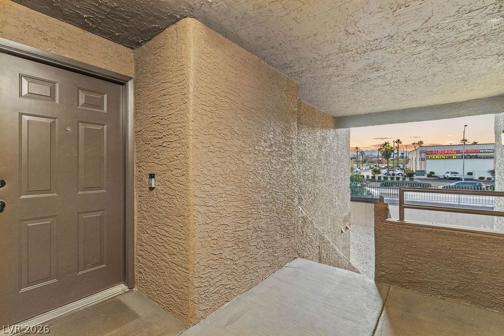2798674 Property Photo 2