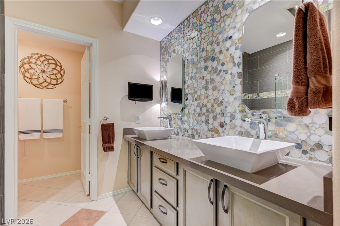 10800 Amber Ridge Drive 203 Property Photo 22