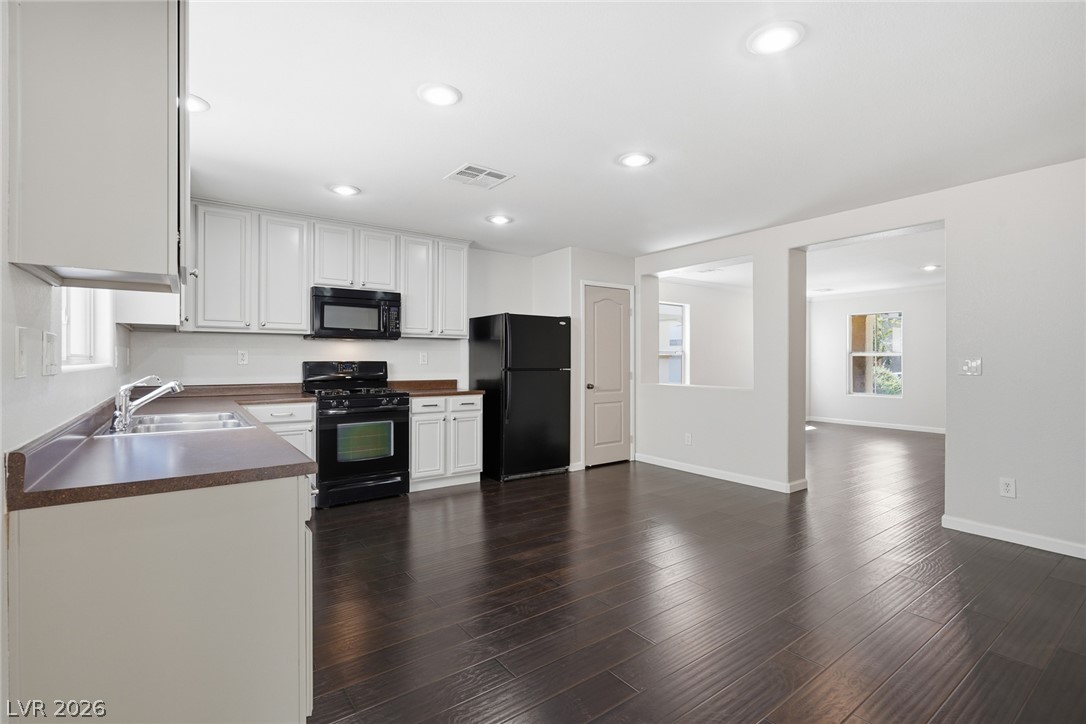 80 Lockheed Avenue Property Photo 12