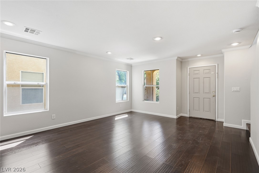 80 Lockheed Avenue Property Photo 13