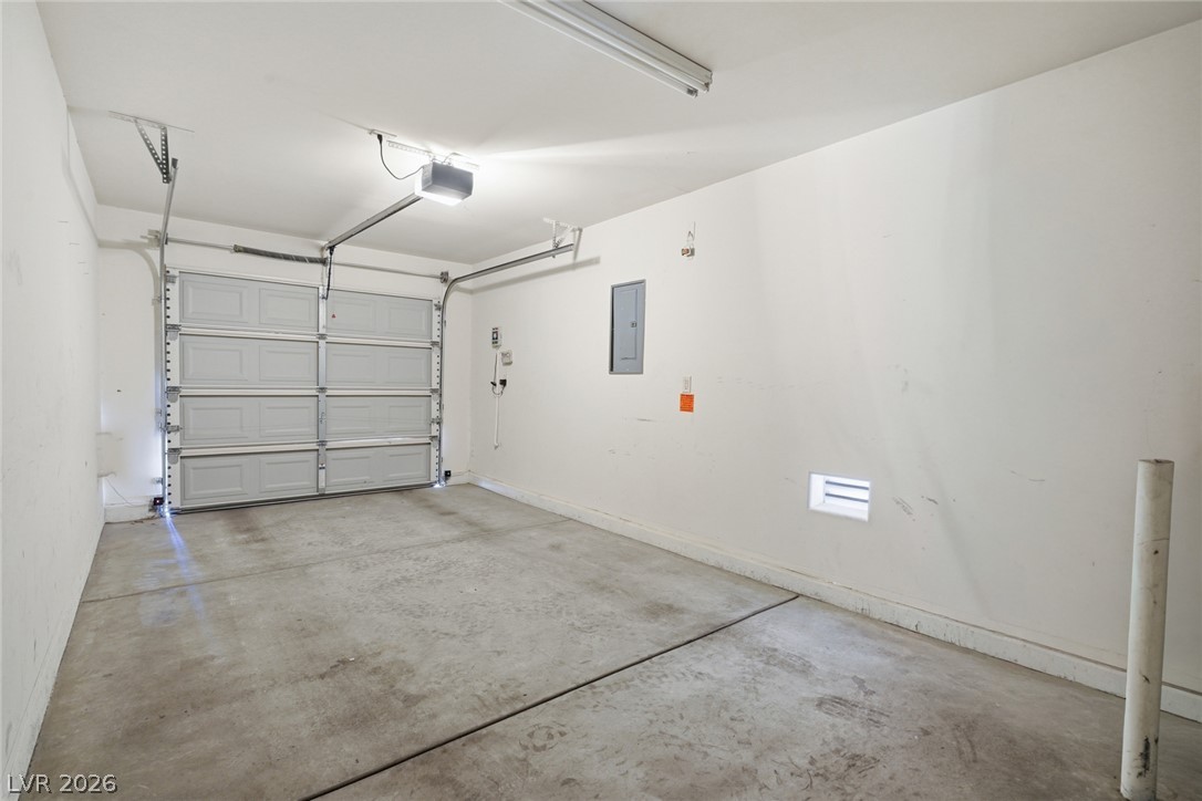 80 Lockheed Avenue Property Photo 33