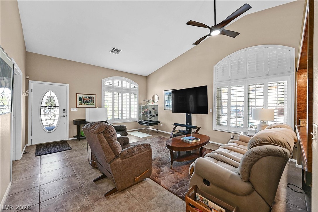 2549 Misty Olive Avenue Property Photo 4
