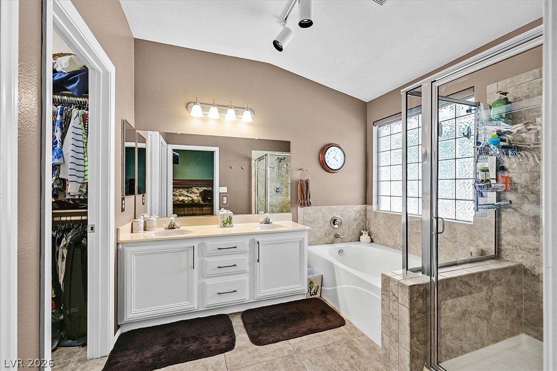 2549 Misty Olive Avenue Property Photo 15