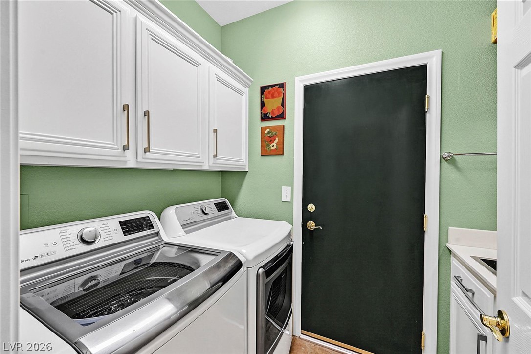 2549 Misty Olive Avenue Property Photo 21