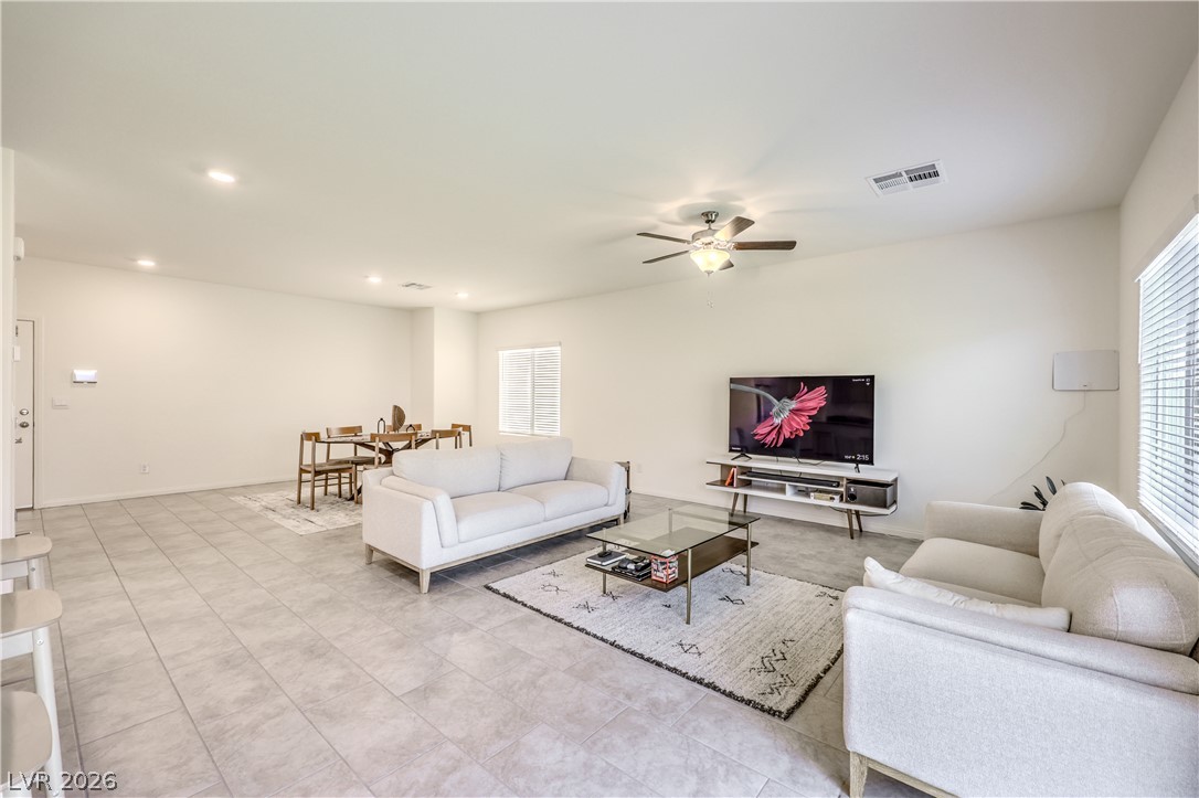 7742 Duran Harbor Lane Property Photo 8