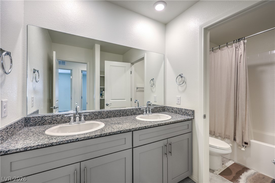 7742 Duran Harbor Lane Property Photo 28
