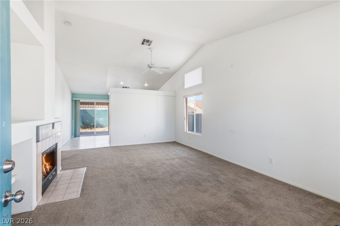 134 Windy Creek Avenue Property Photo 4