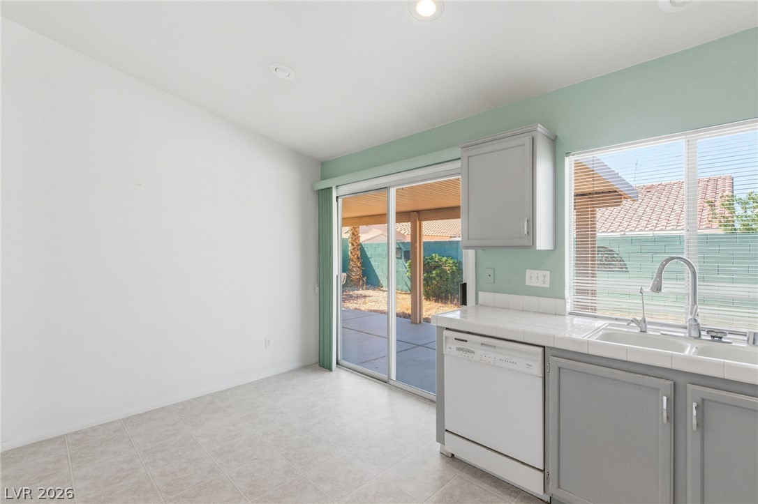 134 Windy Creek Avenue Property Photo 11