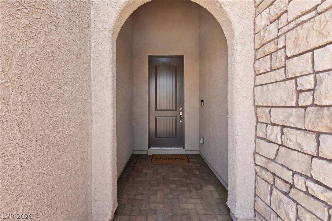 373 Via San Remo Circle Property Photo 5