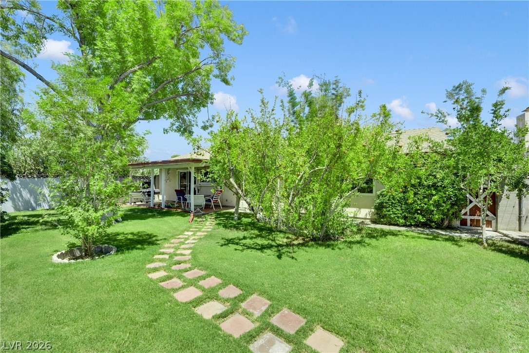 1825 Shadow Mountain Place Property Photo 5