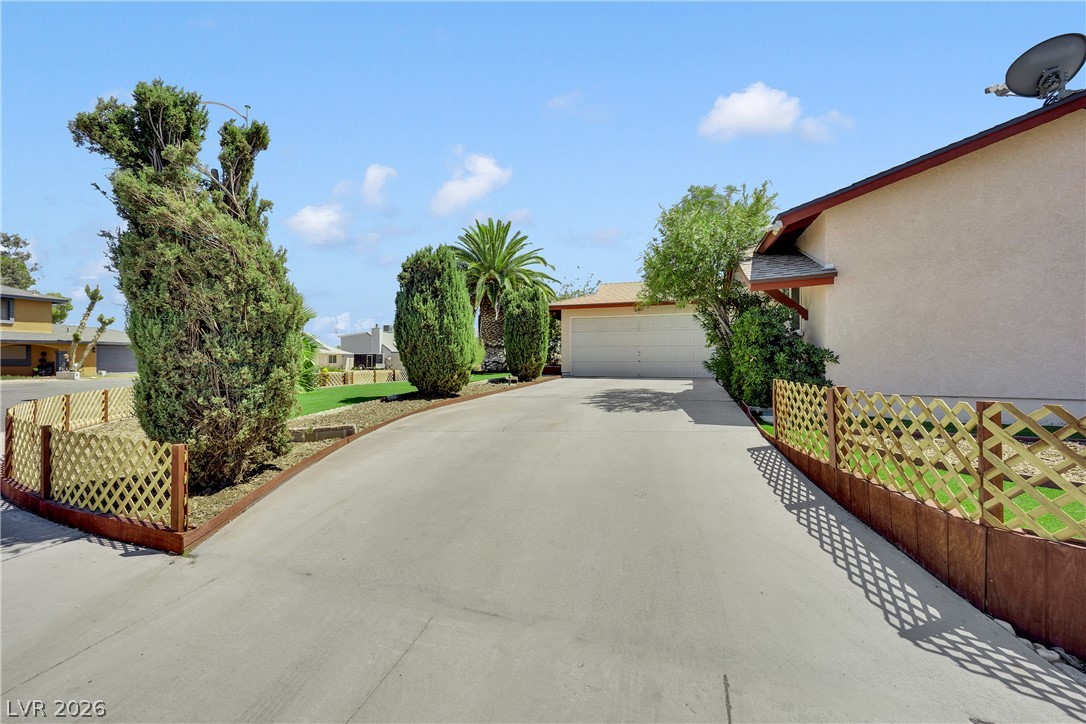 1825 Shadow Mountain Place Property Photo 12