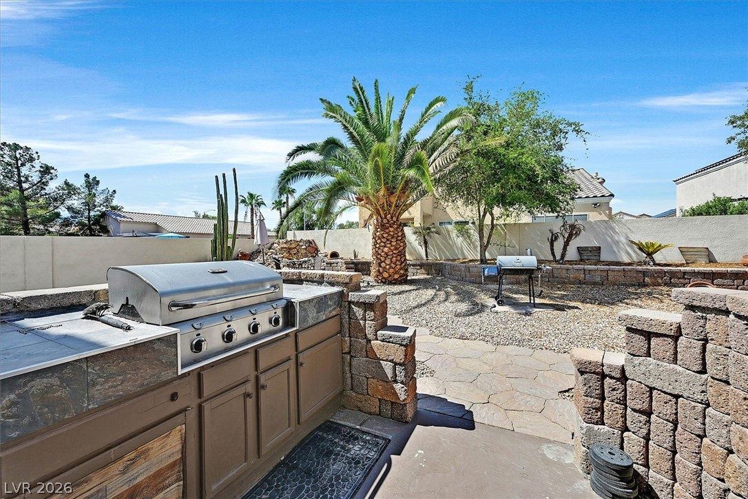 2206 Spanish Town Avenue Property Photo 28