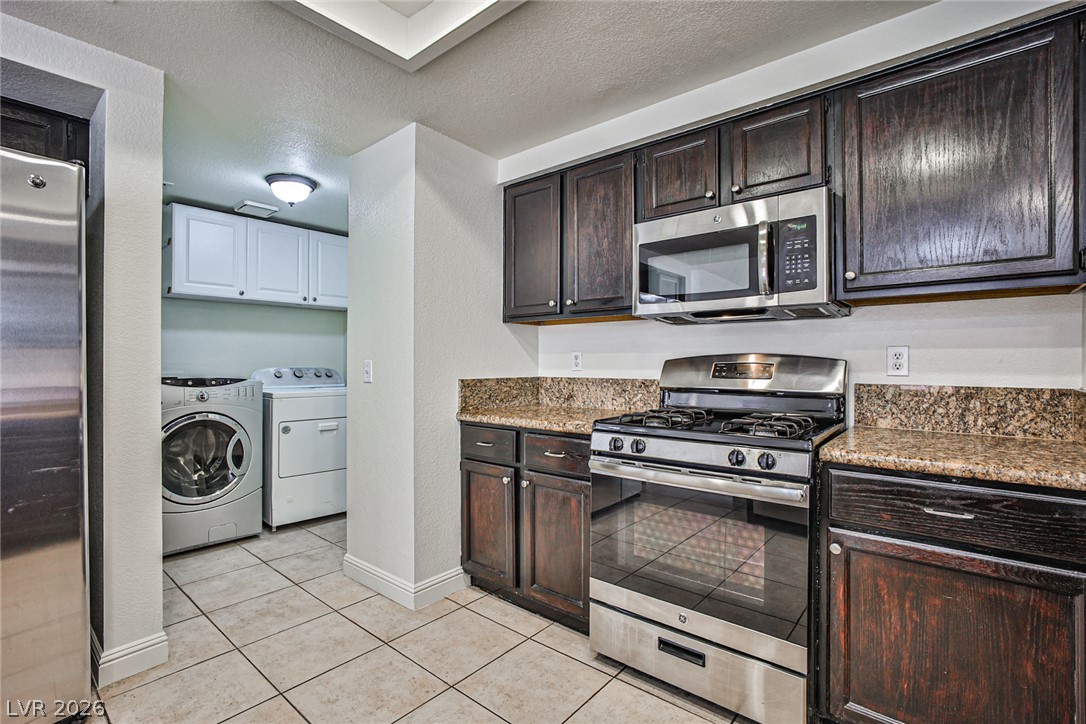 2441 Sage Pointe Circle Property Photo 7