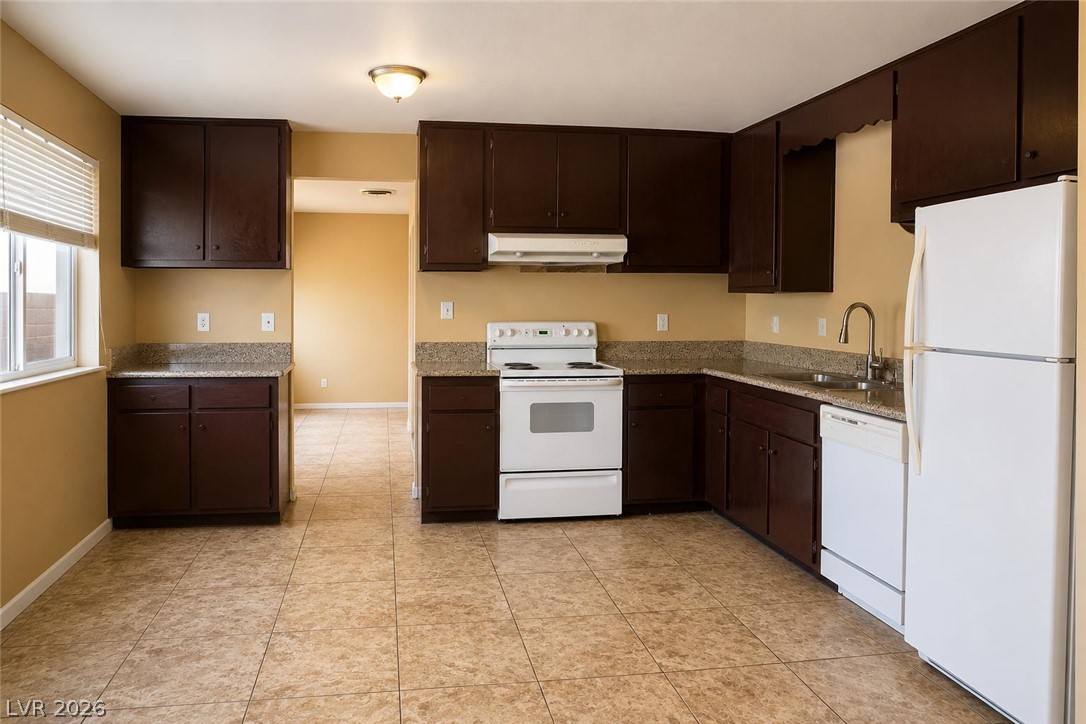 4080 Studio Street Property Photo 4