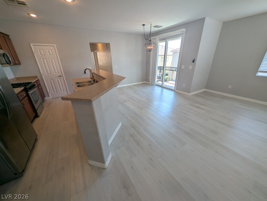 9120 Alpine Grove Avenue 101 Property Photo 5