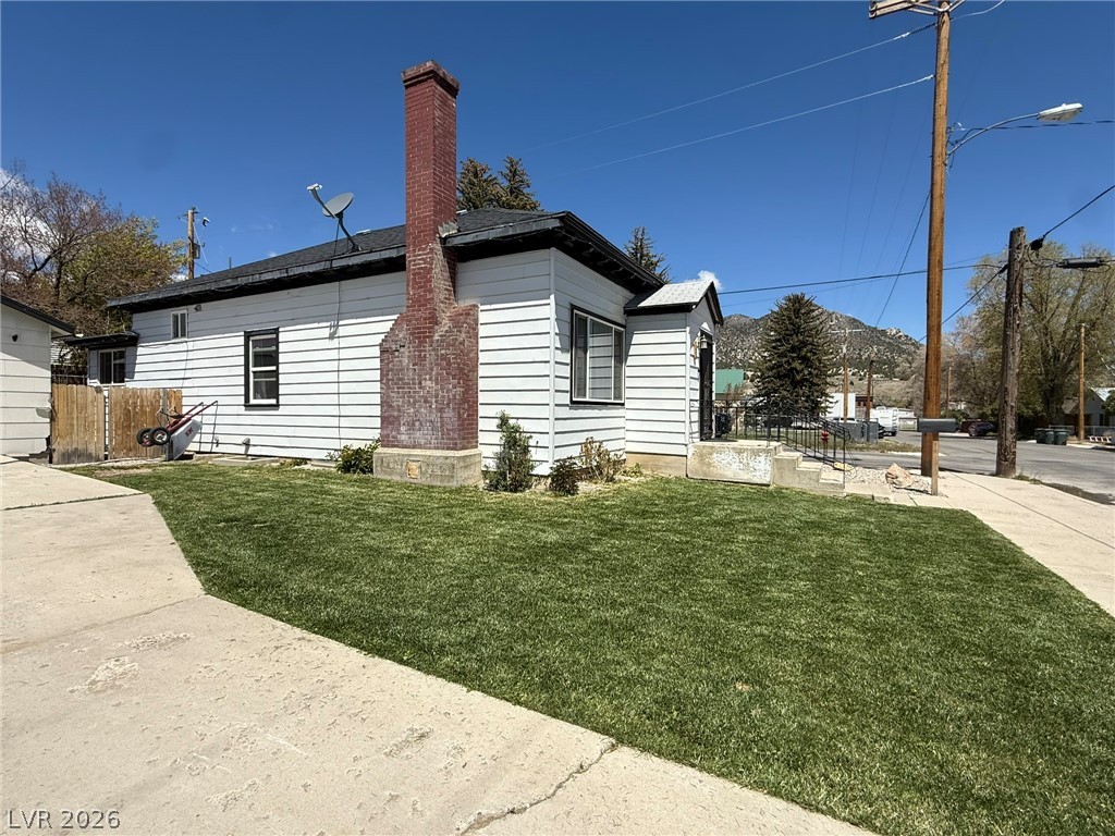 703 Canyon Street Property Photo 2