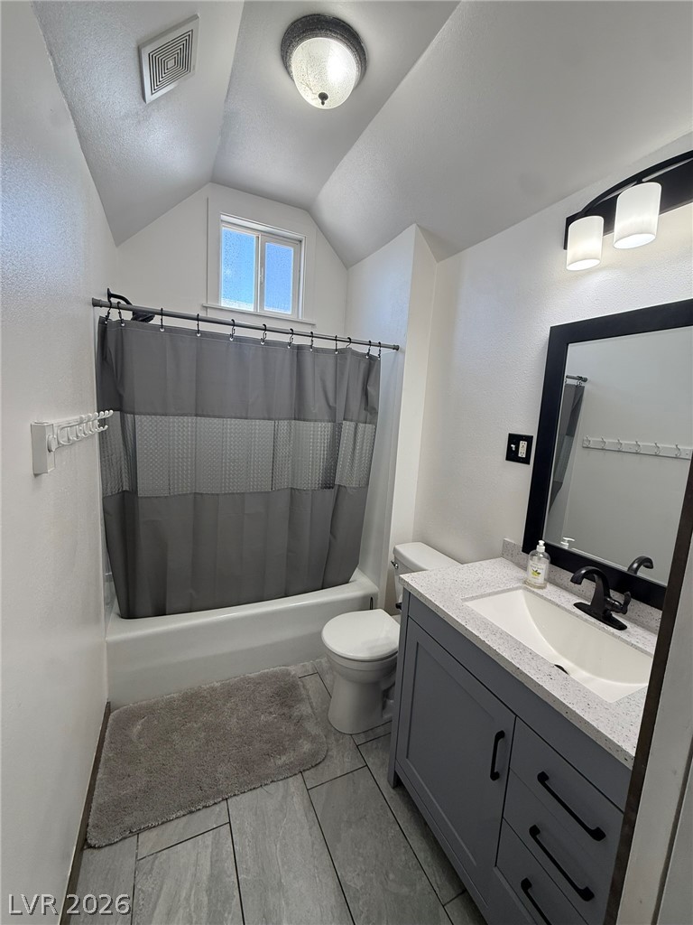 703 Canyon Street Property Photo 7