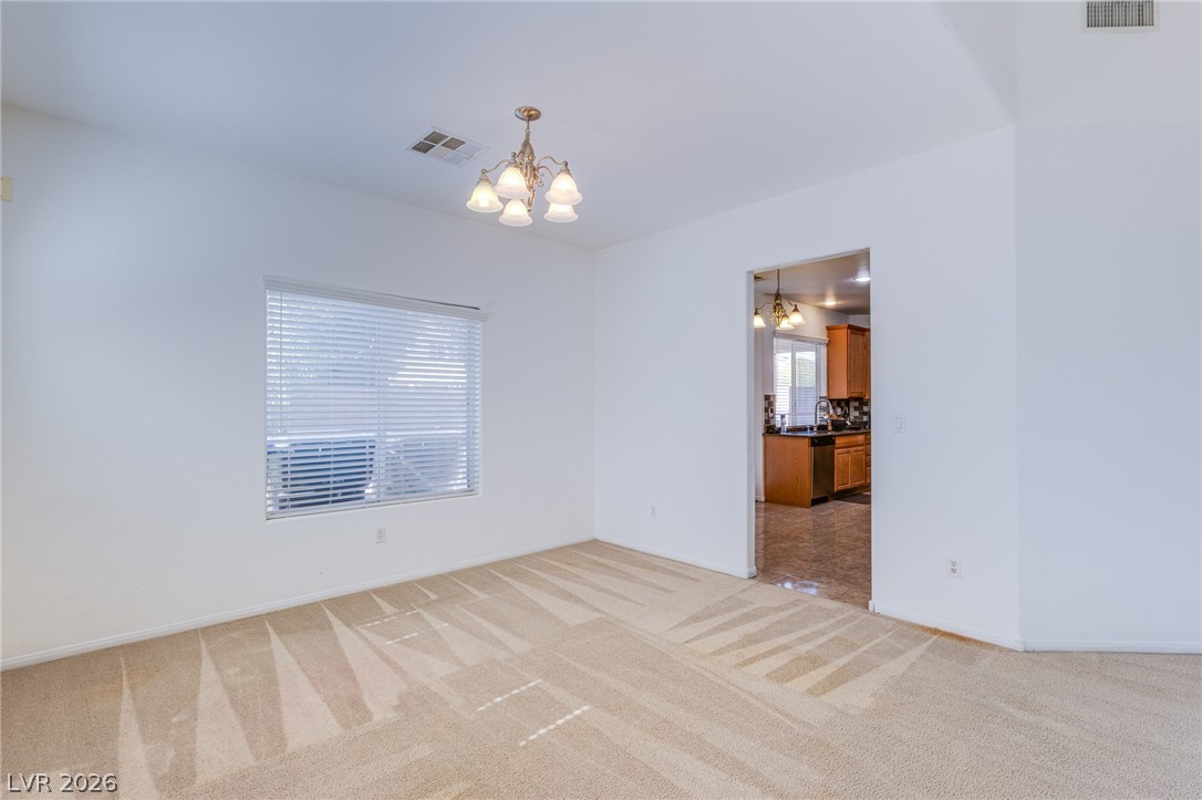 124 Sharp Edge Avenue Property Photo 6
