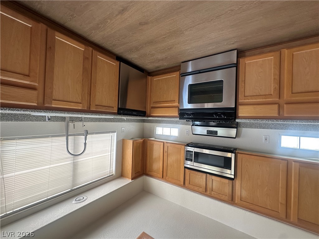 4582 Heavenly Love Way Property Photo 3