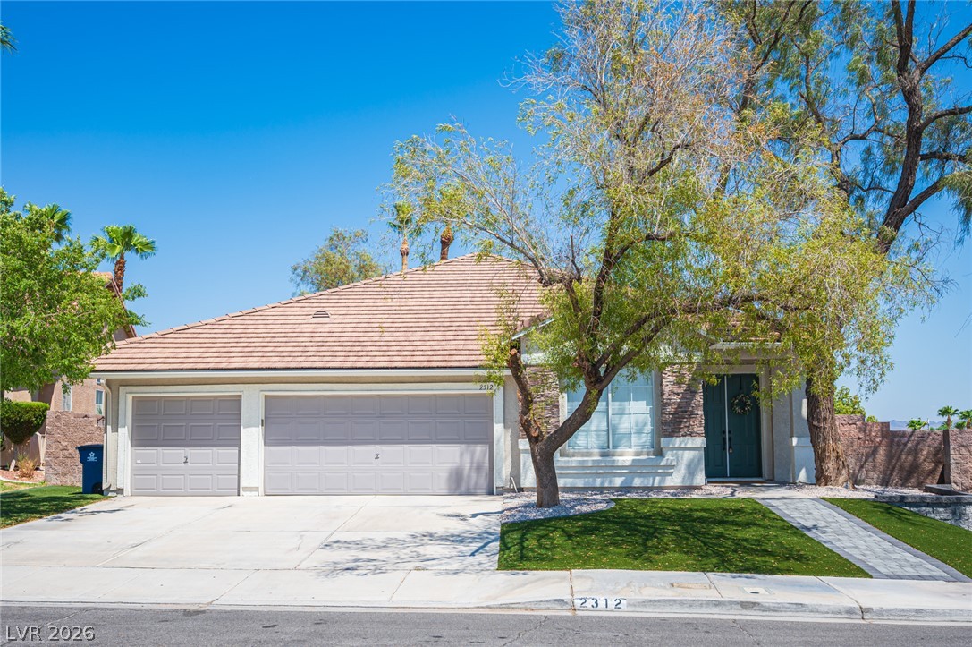 2312 Thayer Avenue Property Photo 1