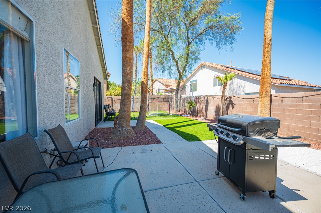 2312 Thayer Avenue Property Photo 8