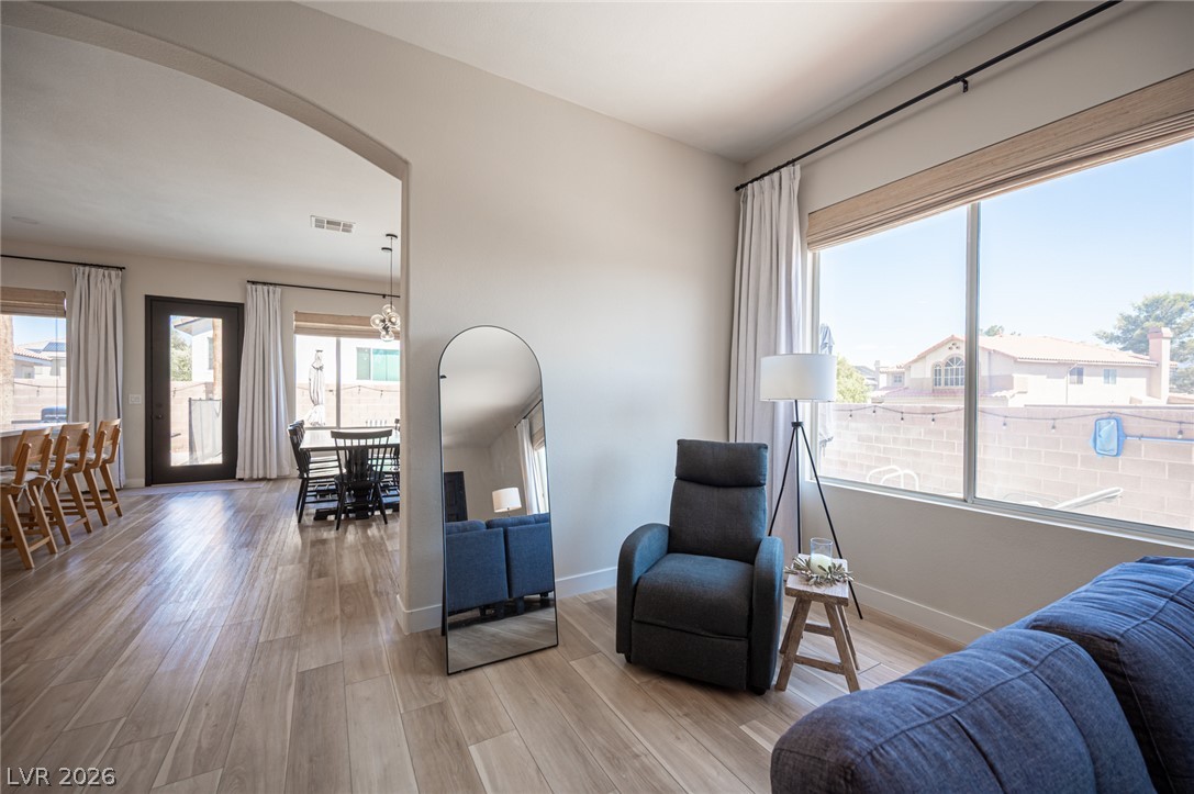 2312 Thayer Avenue Property Photo 16