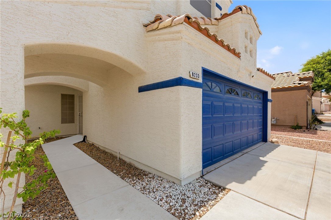 8233 Hydra Lane Property Photo 3