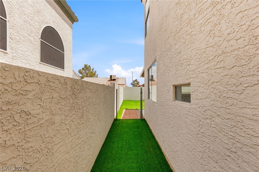 8233 Hydra Lane Property Photo 39