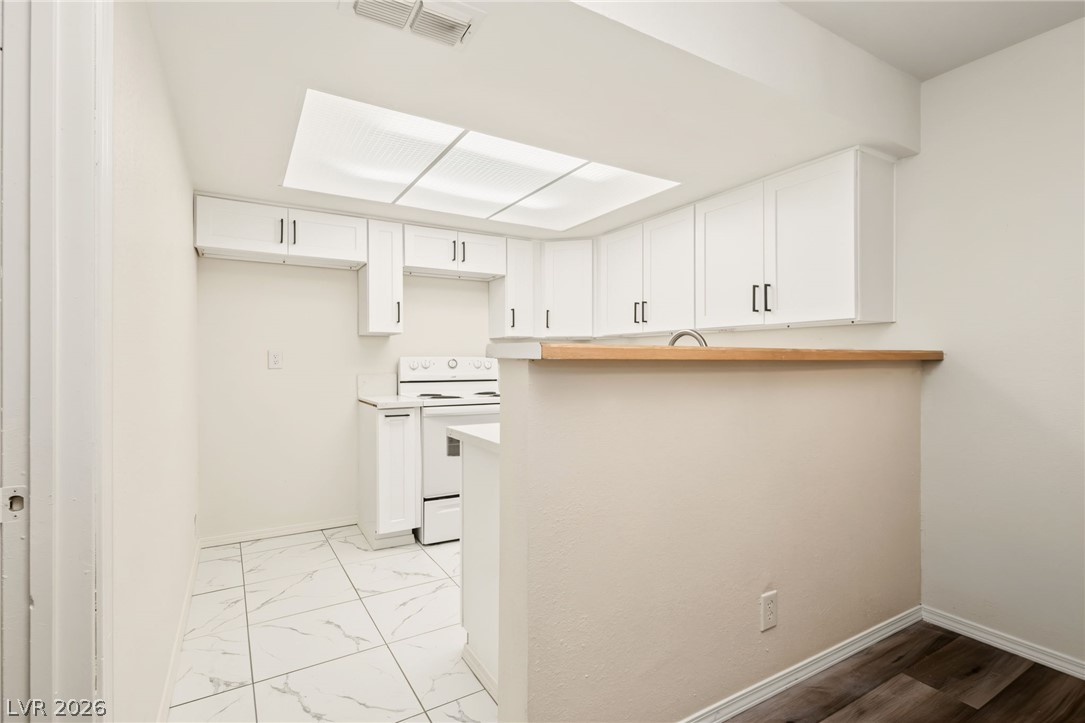 8455 West Sahara Avenue 139 Property Photo 12