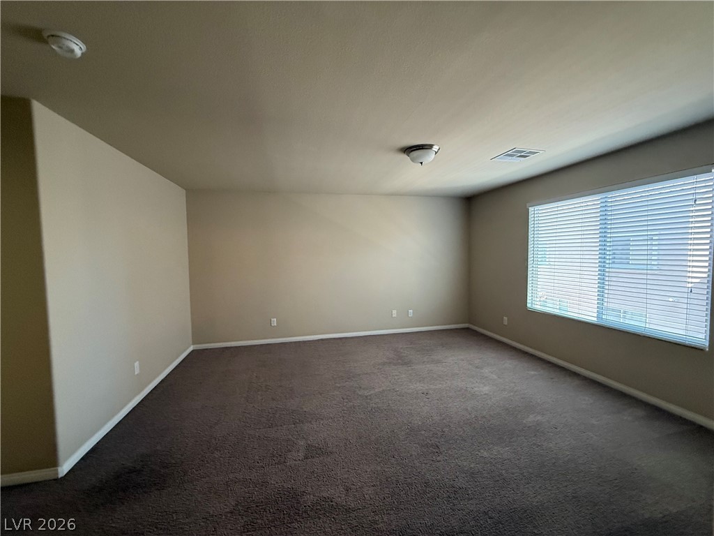 6083 Crown Palms Avenue Property Photo 13