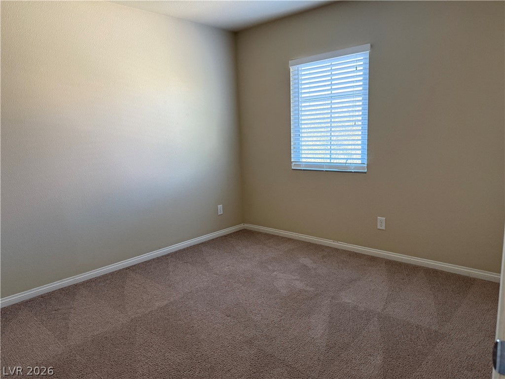 6083 Crown Palms Avenue Property Photo 18