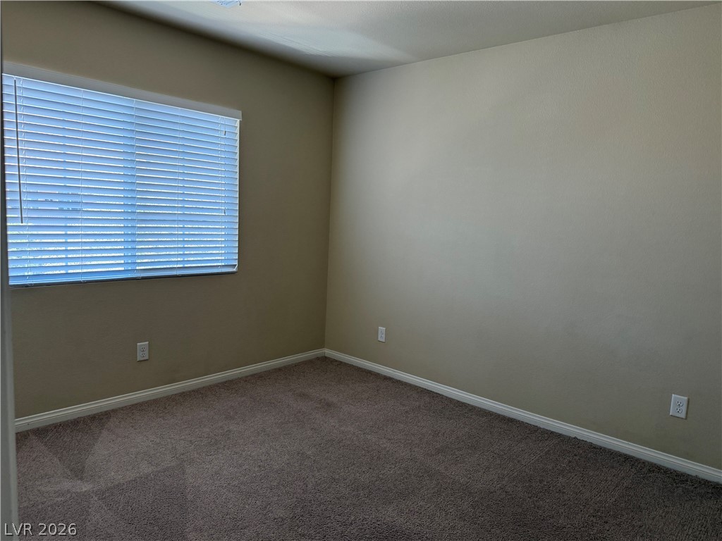6083 Crown Palms Avenue Property Photo 20