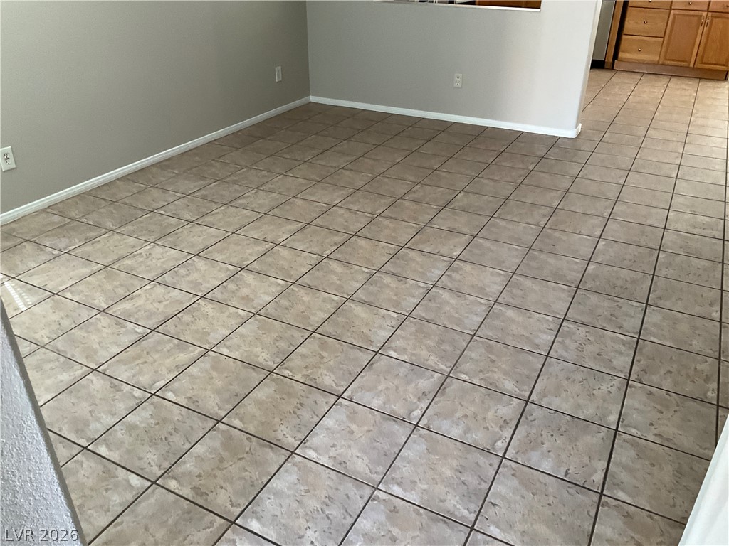 8975 Spring Peeper Avenue Property Photo 3