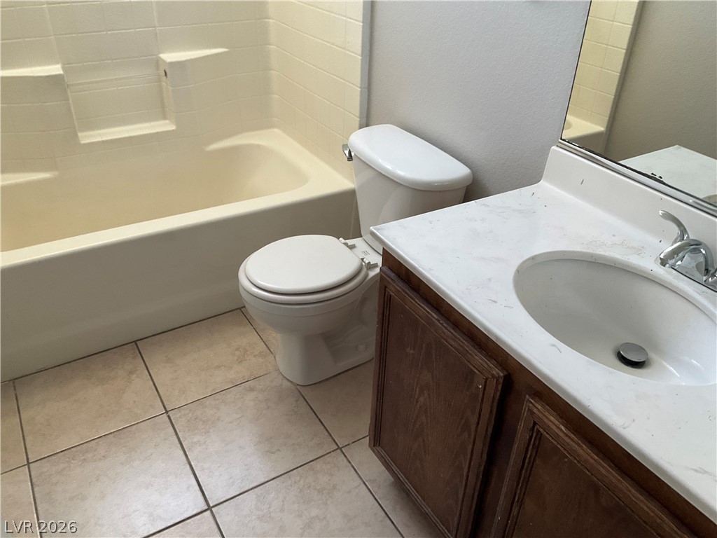 8975 Spring Peeper Avenue Property Photo 16