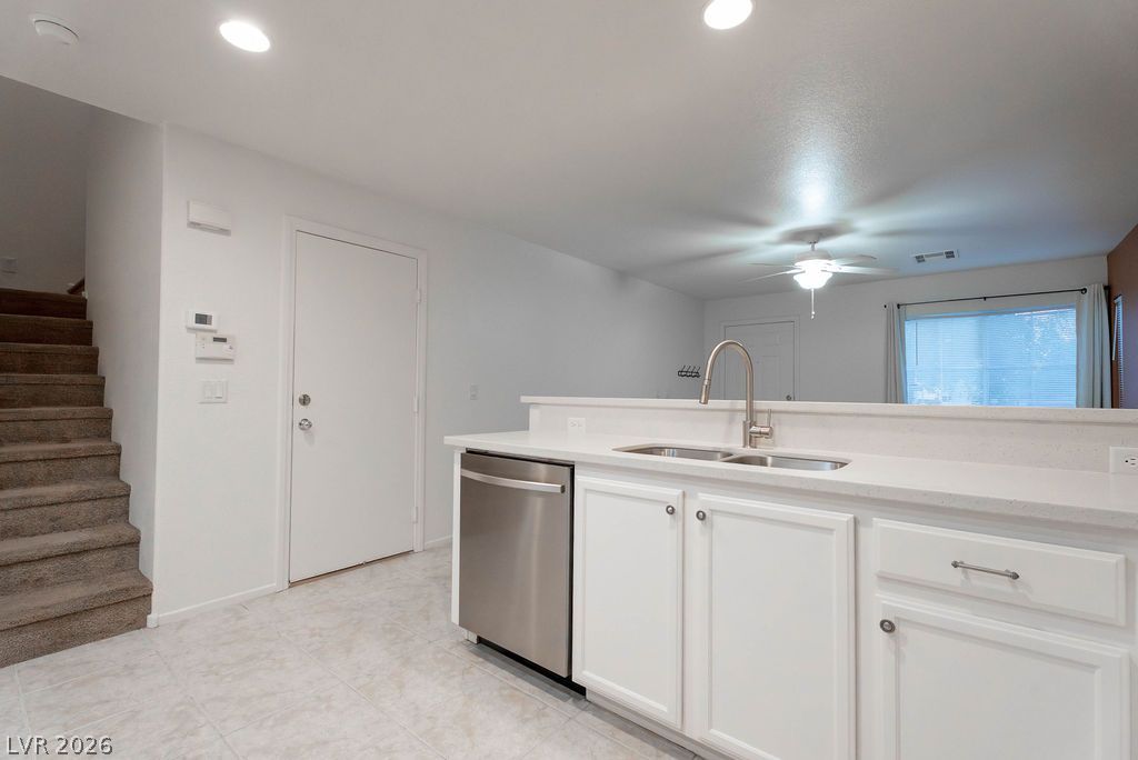 10380 Commanche Moon Avenue Property Photo 11