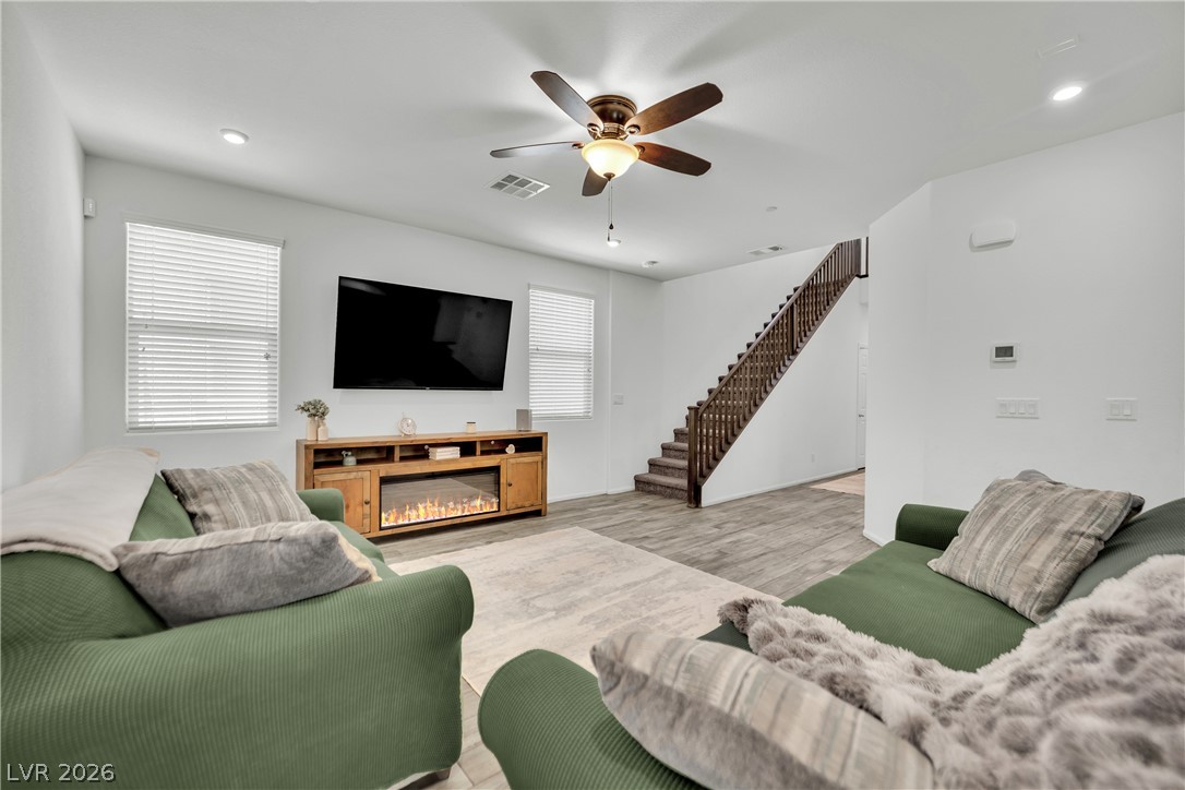 6123 Rose Springs Avenue Property Photo 7