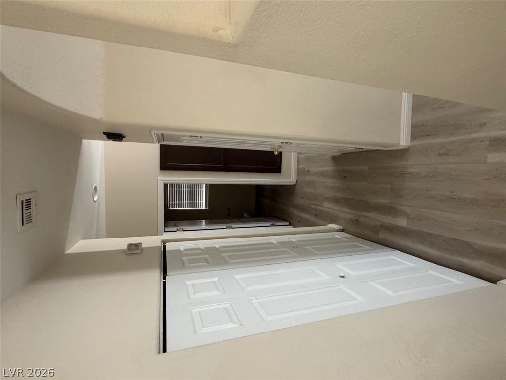 6231 Port Astoria Court Property Photo 10