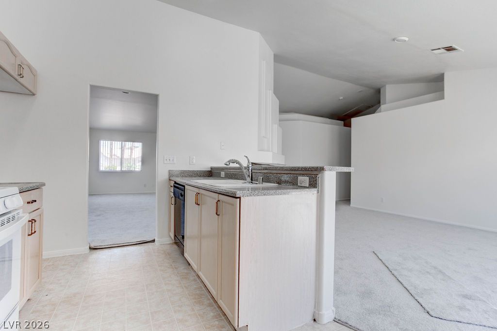 4579 Canna Drive Property Photo 12