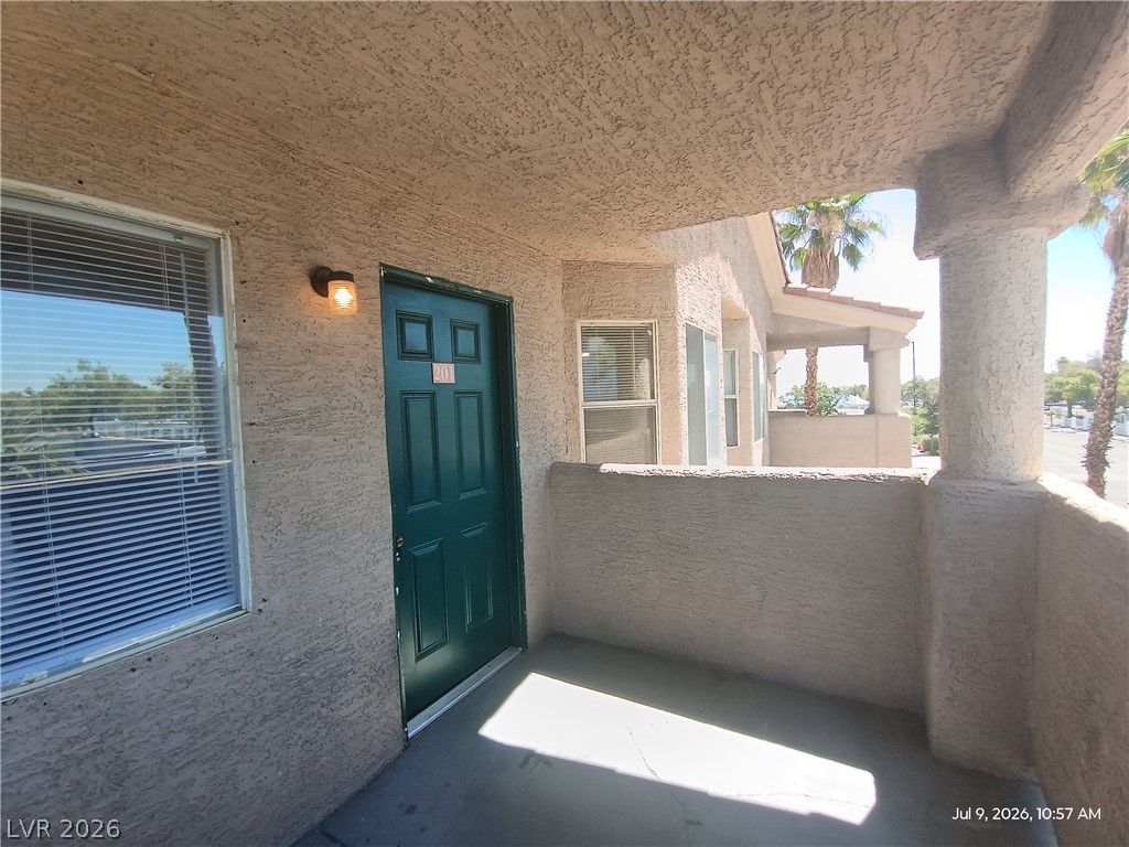 6552 Wilma Avenue 201 Property Photo 2