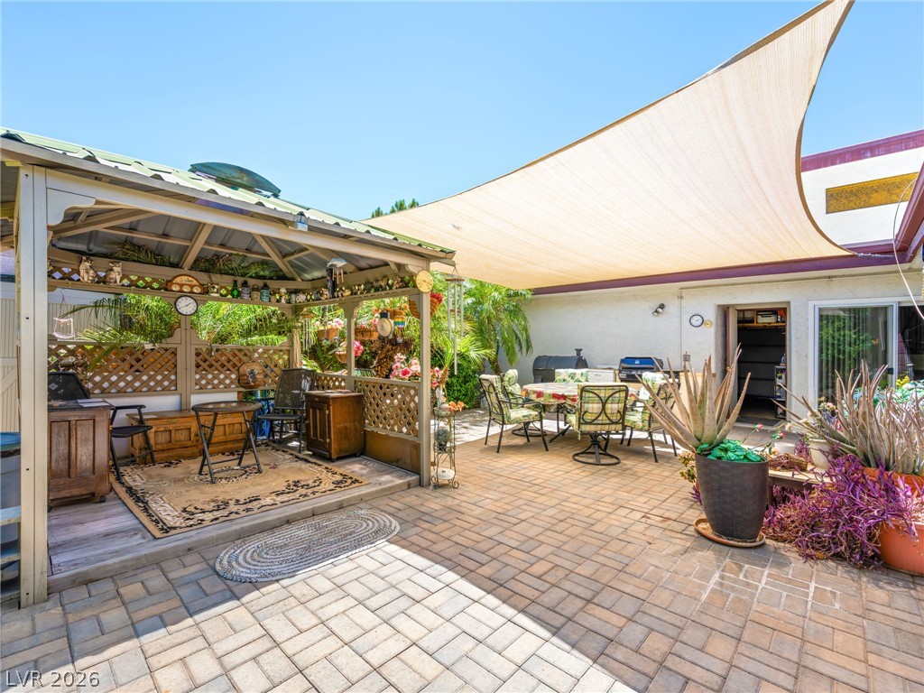 3422 Kensbrook Street Property Photo 3