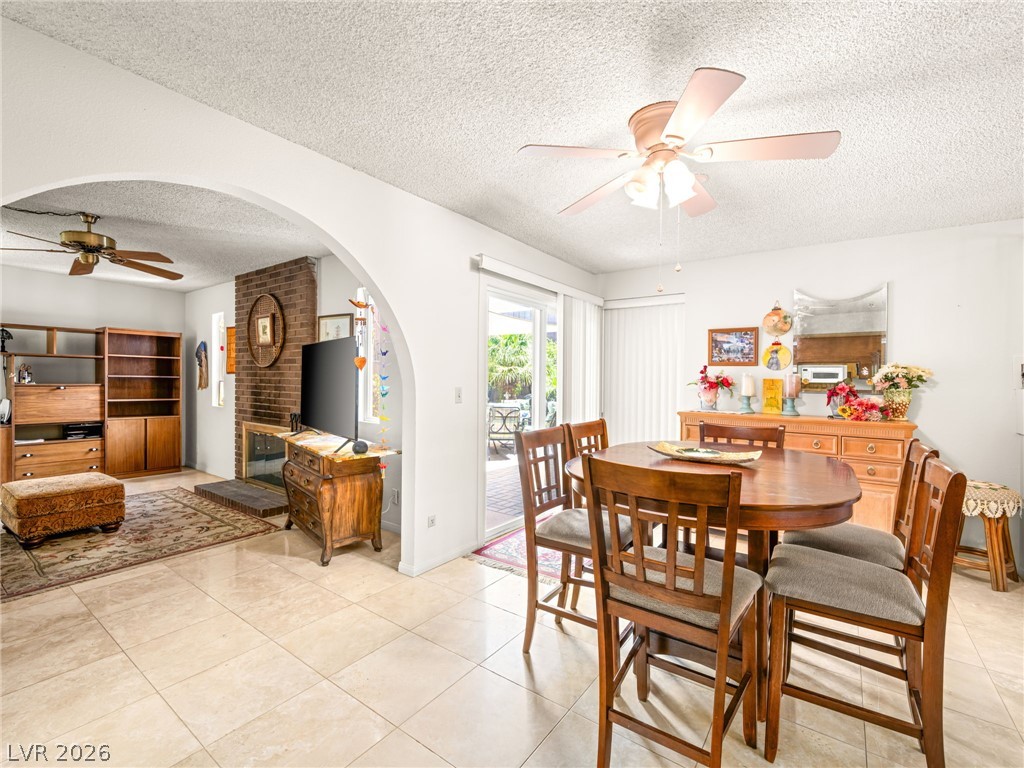 3422 Kensbrook Street Property Photo 14
